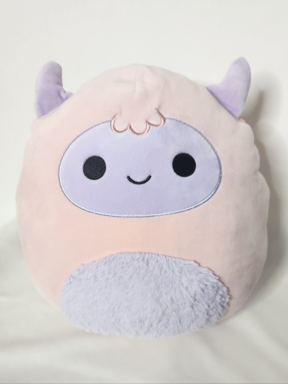 Squishmallows Ronalda The Yeti 11" Plush Pillow